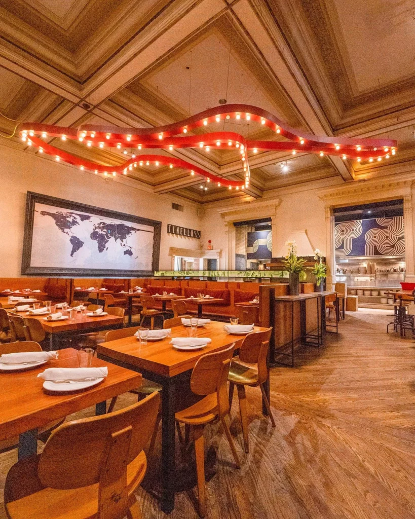 Restaurants 25