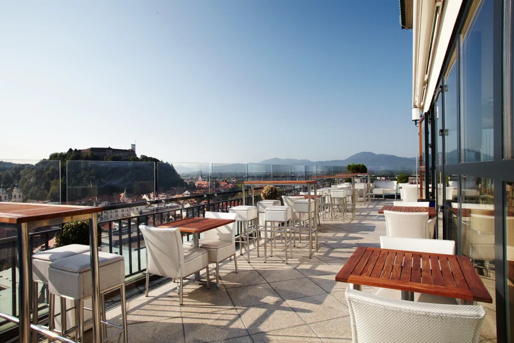 Rooftop 40